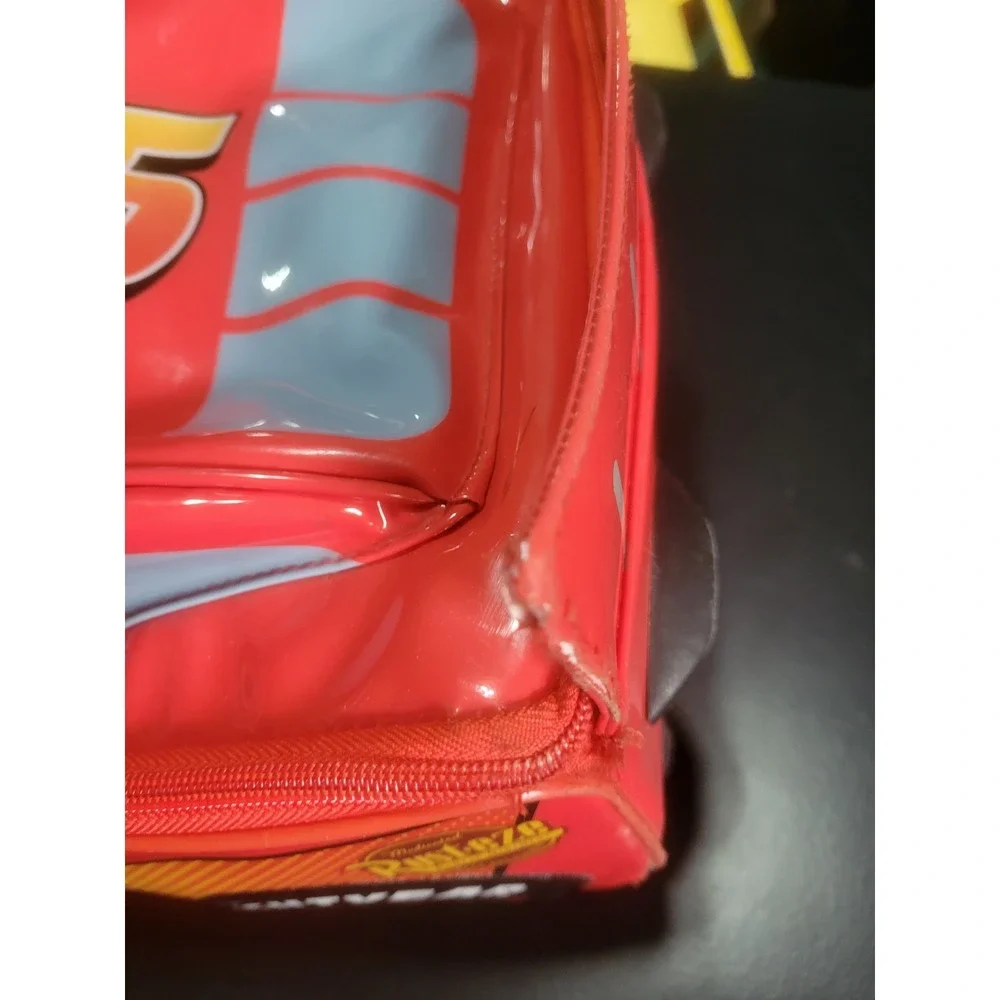 Disney Pixar Cars Lightning McQueen Rolling Suitcase Kids Luggage Rust-eze 95